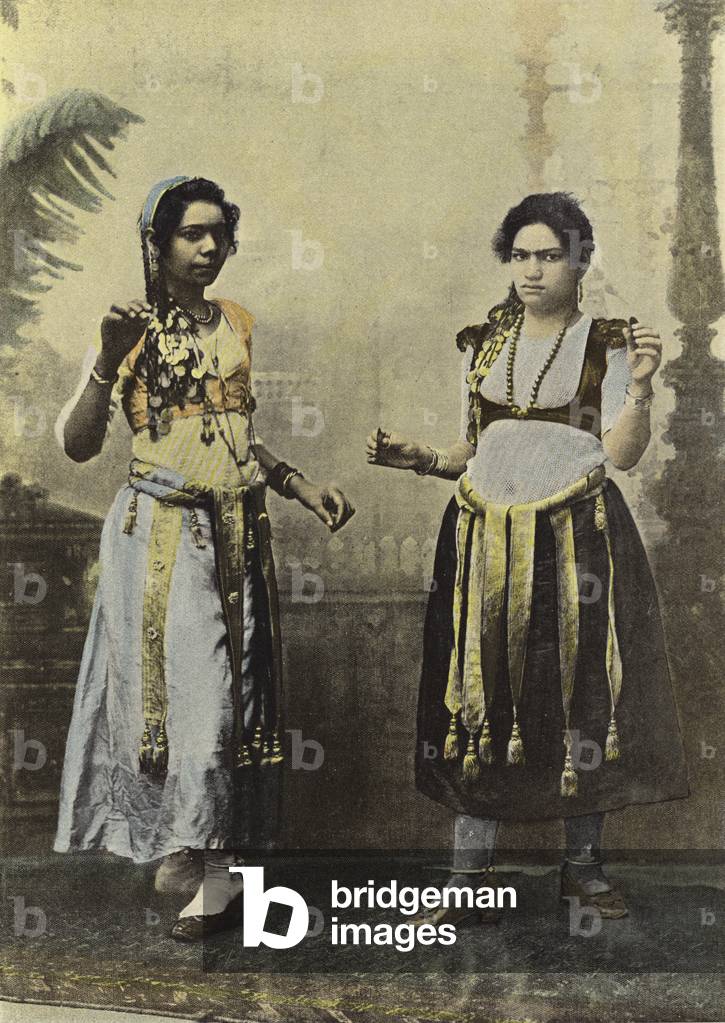 Danse Du Ventre (colour photo)