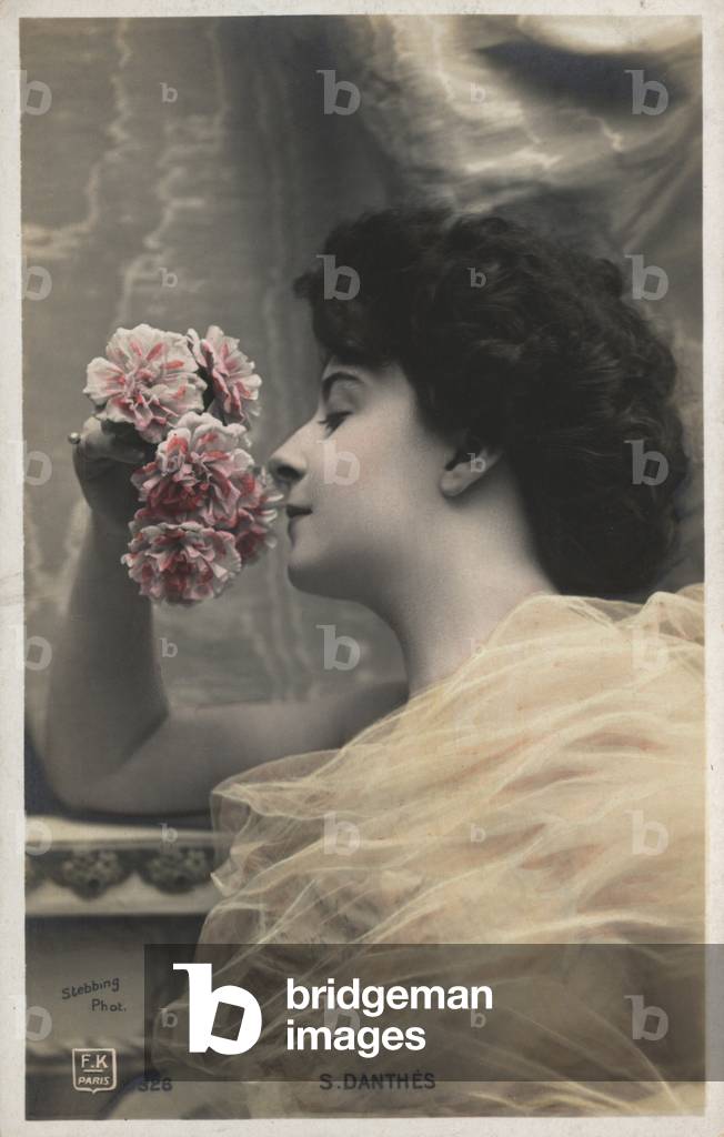 Woman with roses (colour photo)