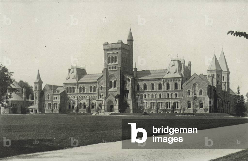 Toronto: University of Toronto, Queen's Park (b/w photo)