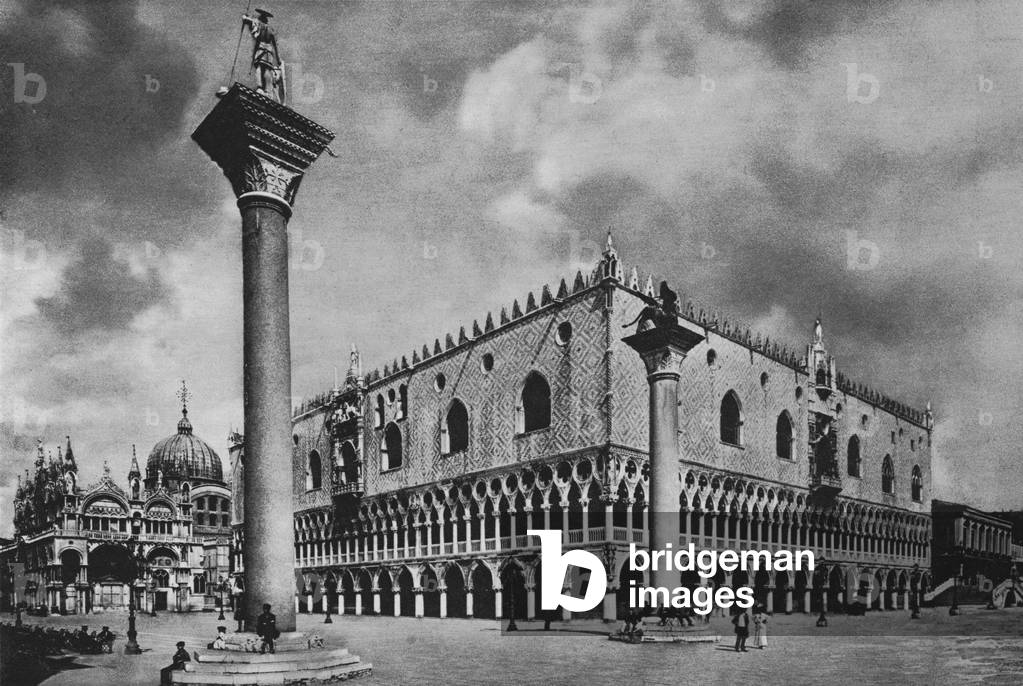 Venezia, Palazzo Ducale (b/w photo)