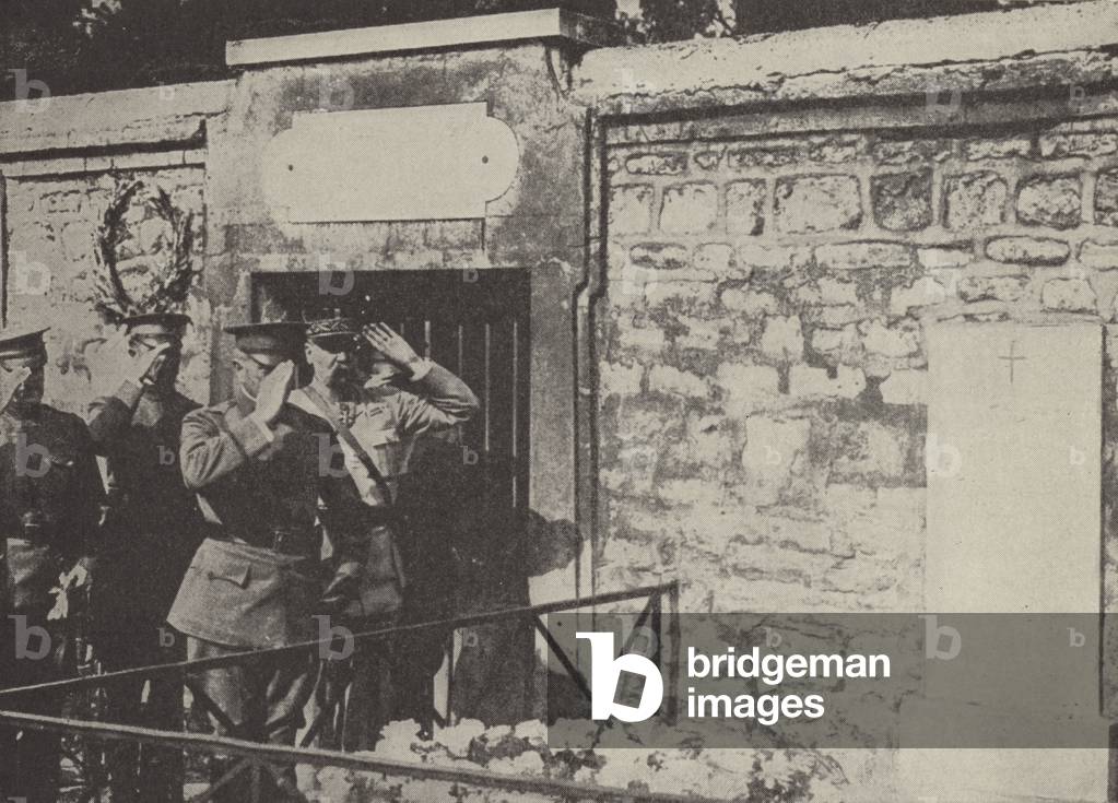 General Pershing at the tomb of the Marquis de Lafayette in Picpus Cemetery, Paris (b/w photo)