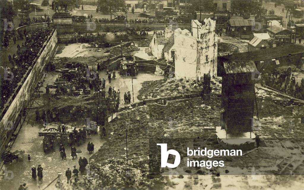 Reconstruction of a bombed town in Trafalgar Square, London, to boost recruitment and the war effort during the First World War (b/w photo)