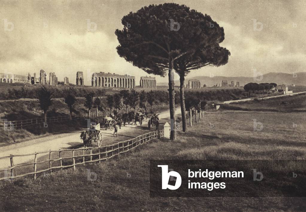 Roma: Acquedotto di Claudio sulla Via Appia Nuova (b/w photo)