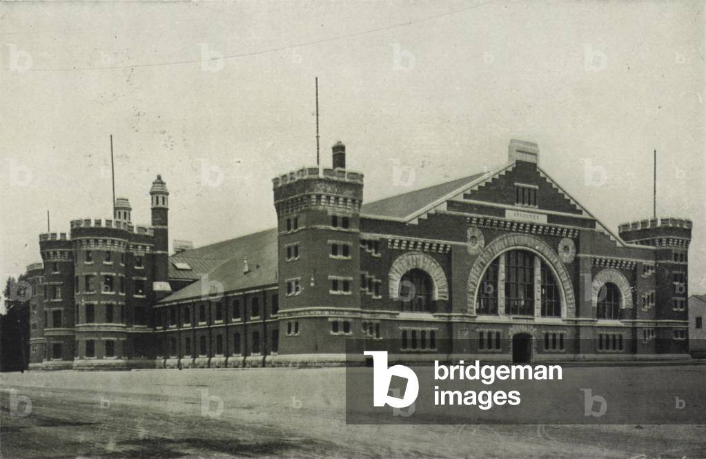 Toronto: Armouries, University Avenue (b/w photo)