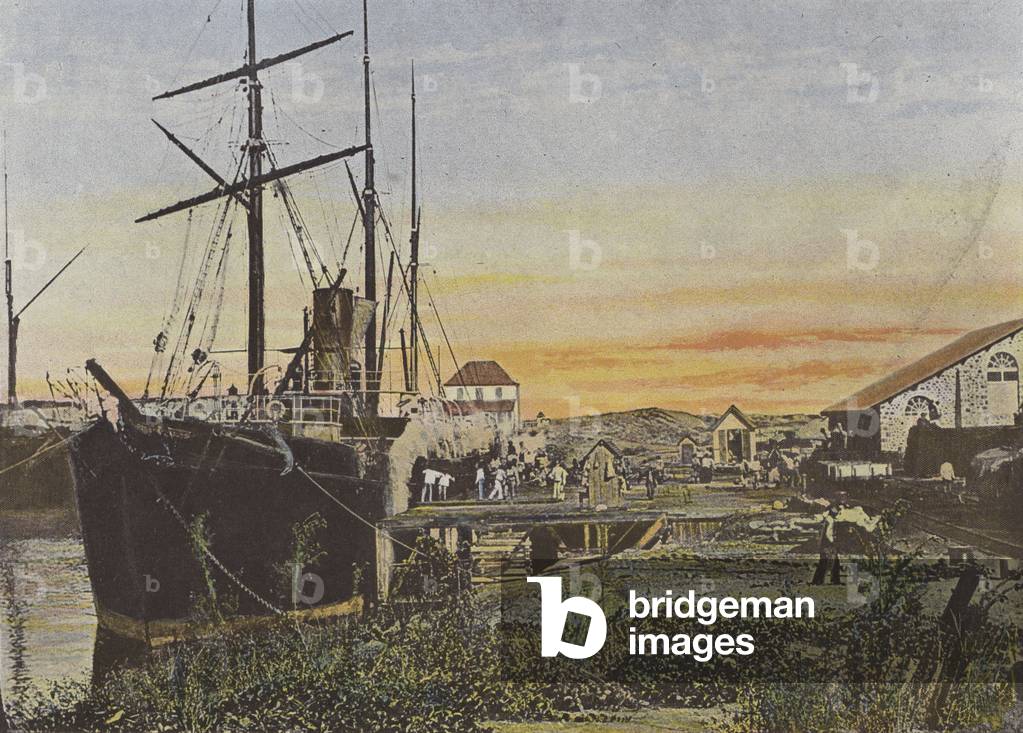 Vue Du Port De Saint-Pierre (colour photo)