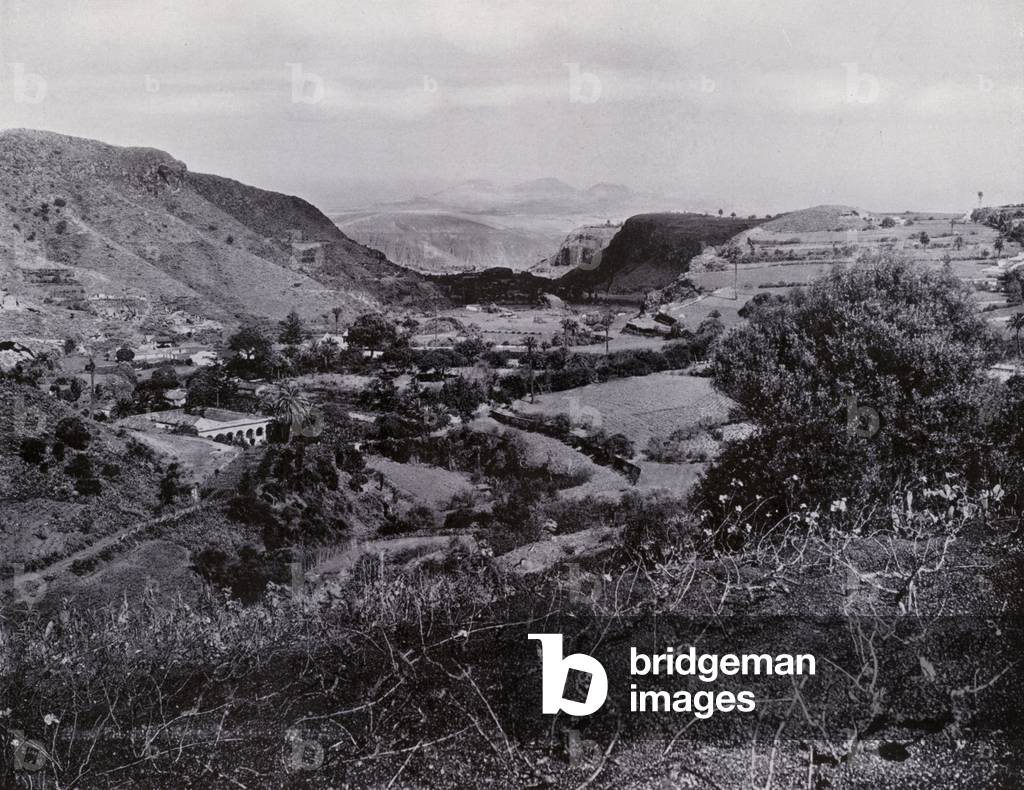 Monte Barranco (b/w photo)