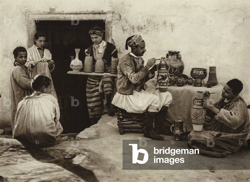 Tunis, Potter's shed (b/w photo)