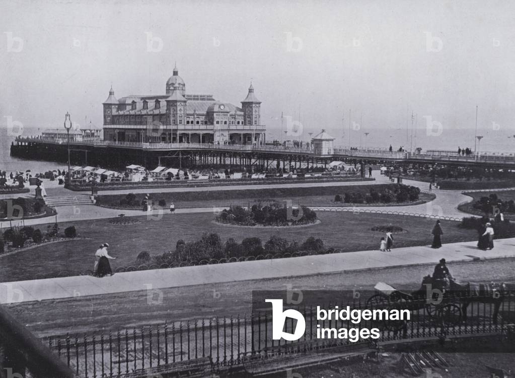 New Britannia Pier and Gardens, Great Yarmouth (b/w photo)