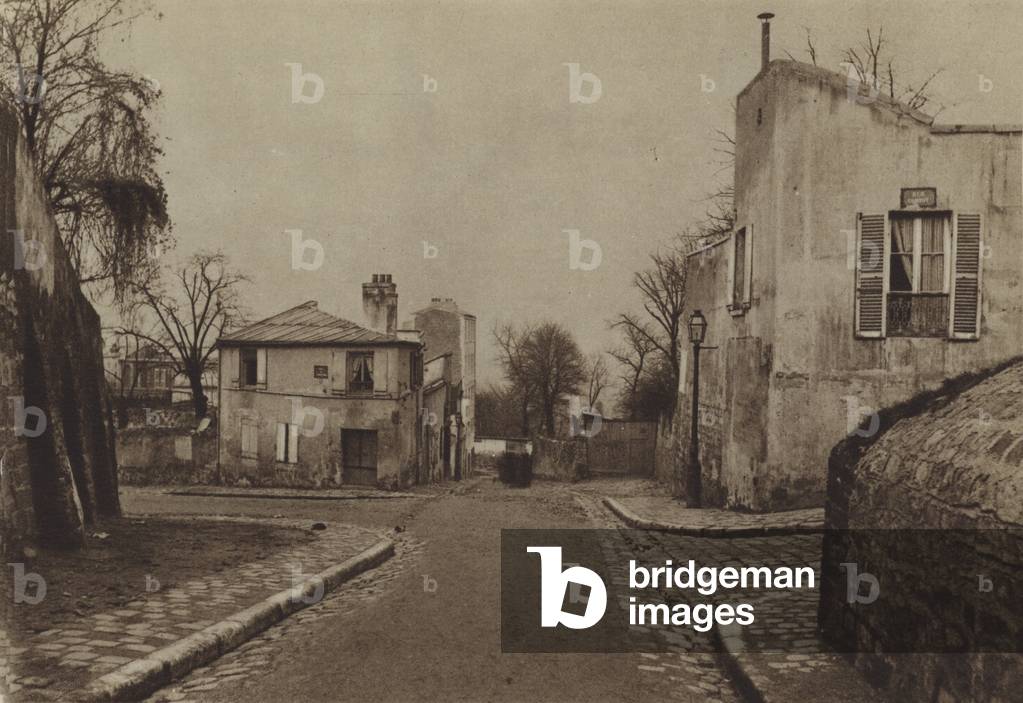 La rue Cortot et la rue de l'Abreuvoir (b/w photo)