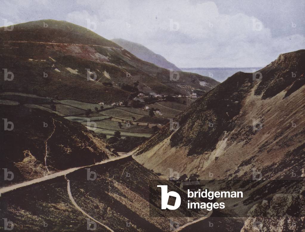 Penmaenmawr, Sychnant Pass (colour photo)