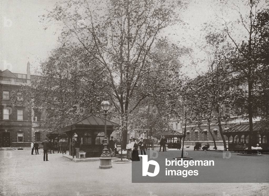 St Bartholomew's Hospital, the Quadrangle (b/w photo)
