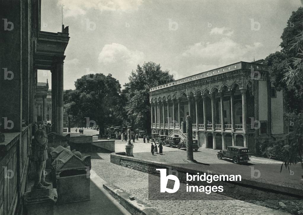 Turkey: Arkeoloji muzesi, Istanbul, The archaeological Museum, Istanbul (b/w photo)
