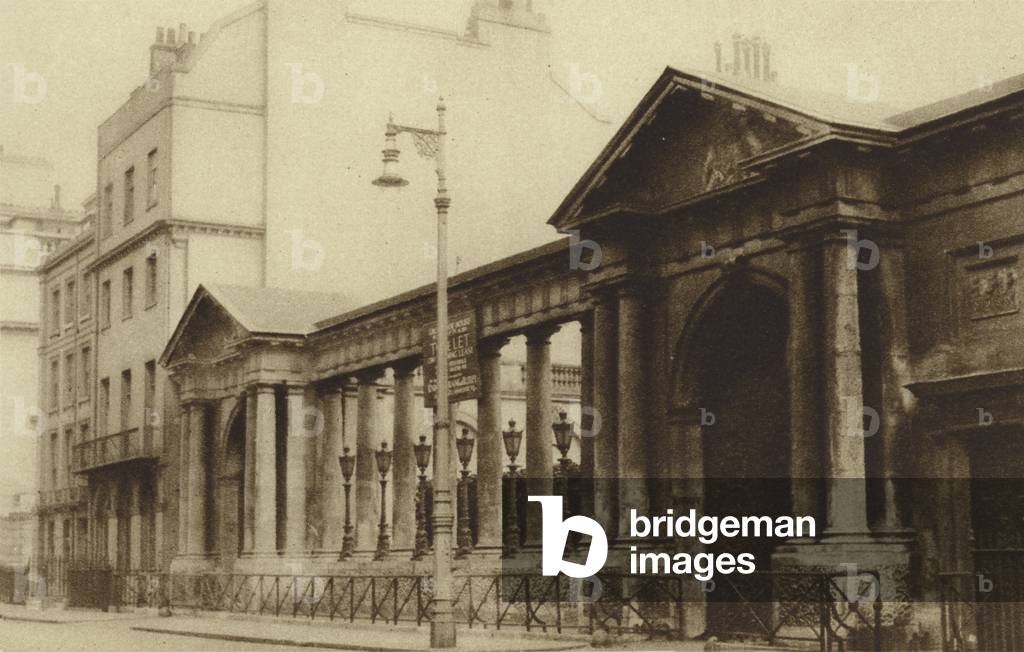 Entrance to Grosvenor House, town residence of the Dukes of Westminster, in Upper Grosvenor Street, Mayfair (b/w photo)