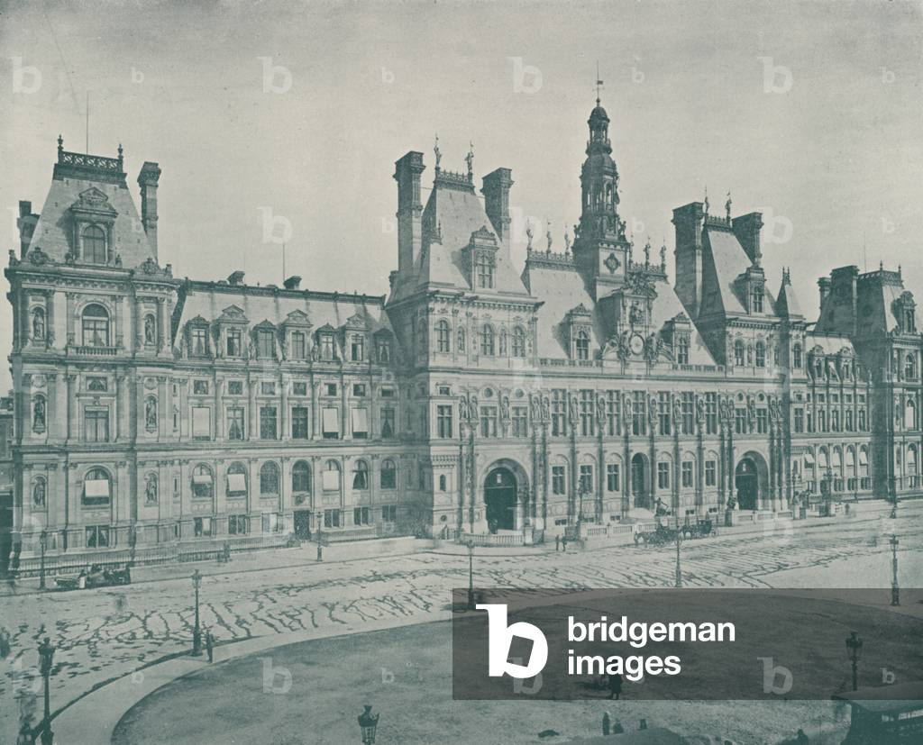 Paris: Front View of the Hotel de Ville (b/w photo)