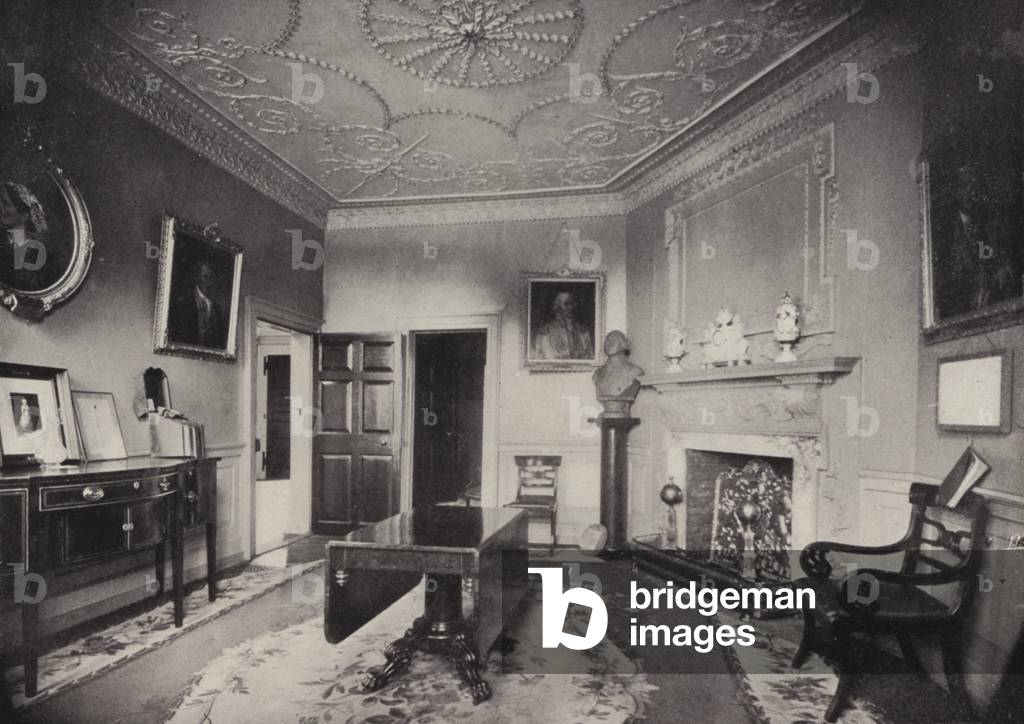 Mount Vernon: Family Dining Room (b/w photo)