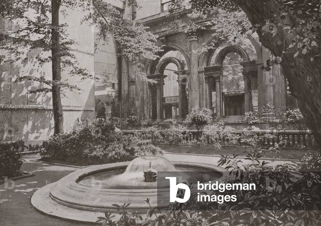 Garden Court, Bank of England (b/w photo)