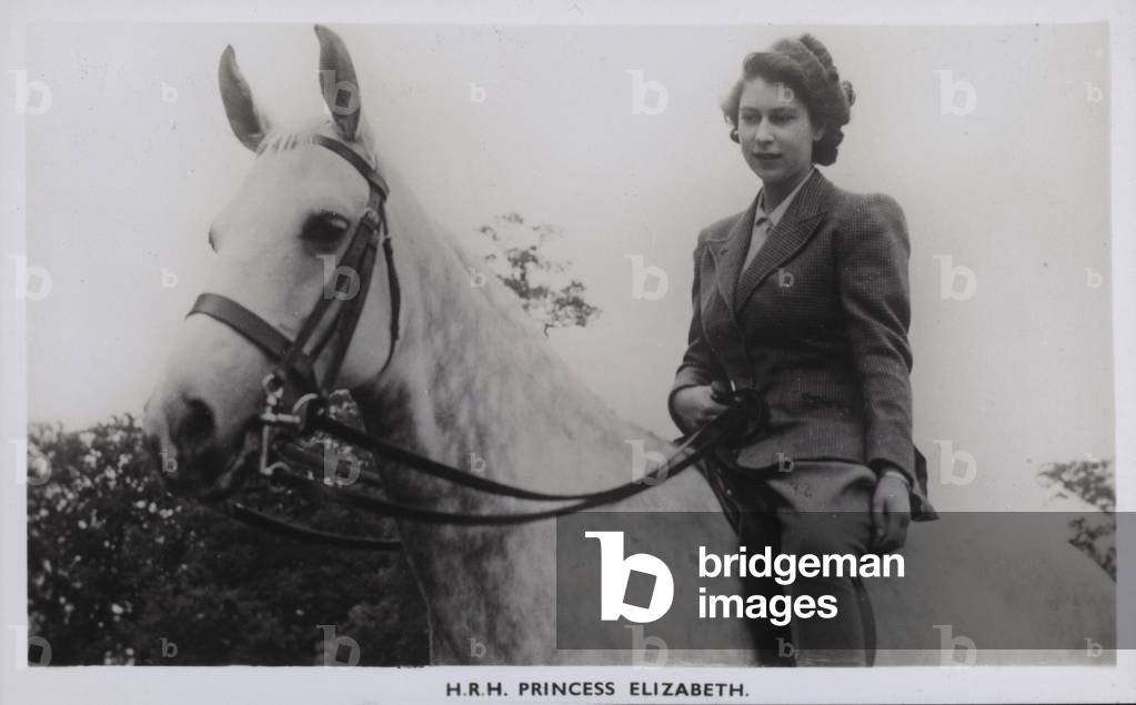 HRH Princess Elizabeth (b/w photo)