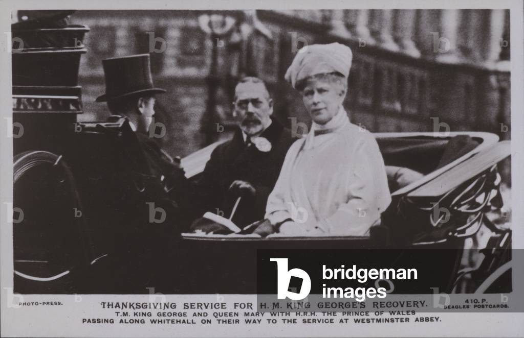 Thanksgiving service for HM King George's recovery (b/w photo)