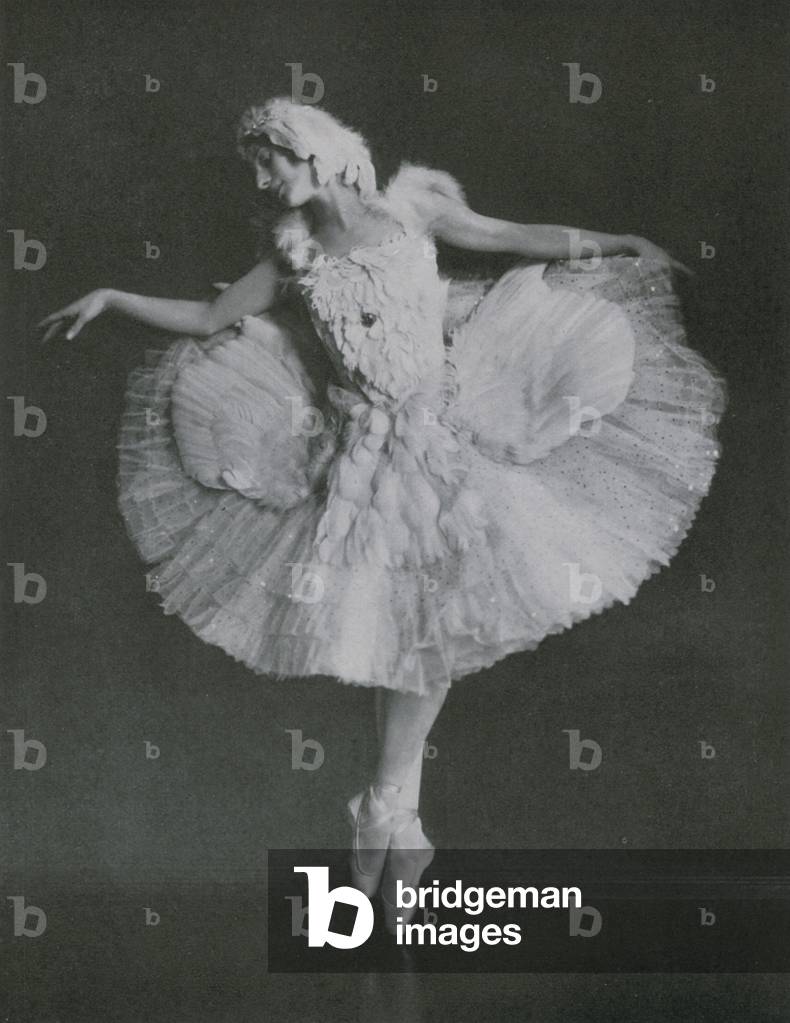 Anna Pawlowa (b/w photo)