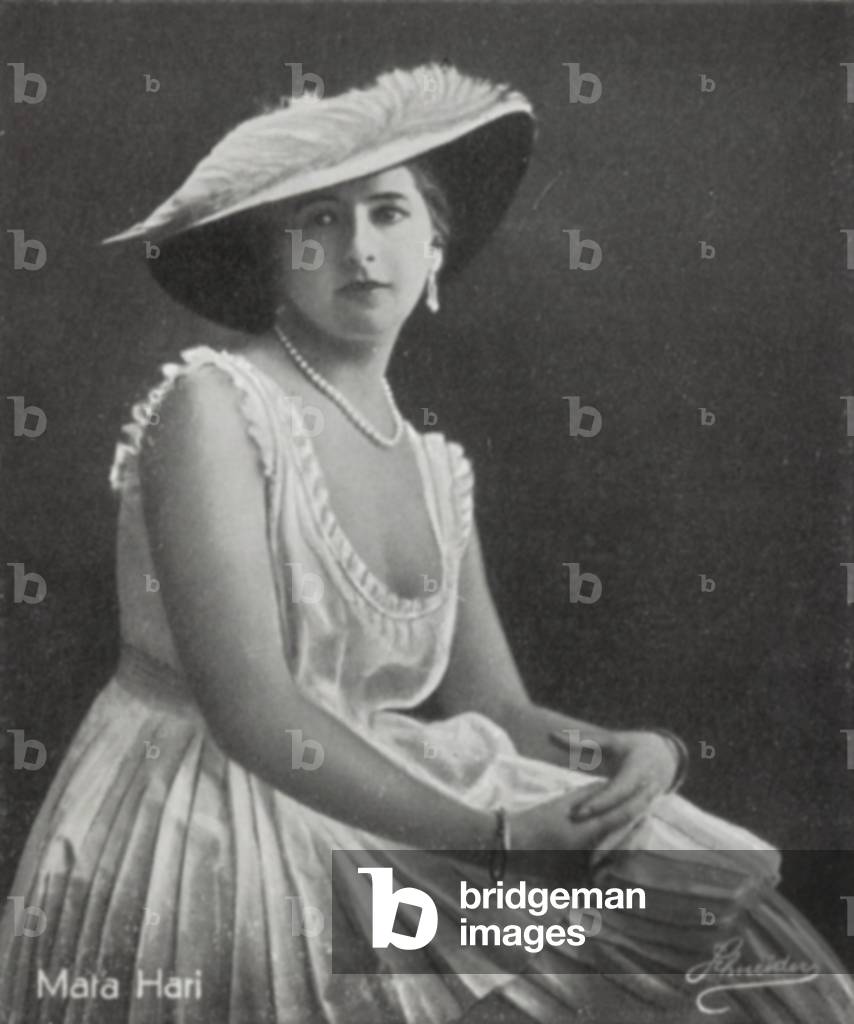 Mata Hari (b/w photo)