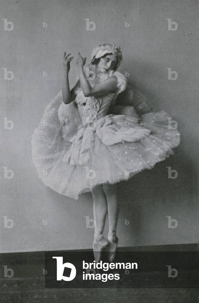 Anna Pawlowa (b/w photo)