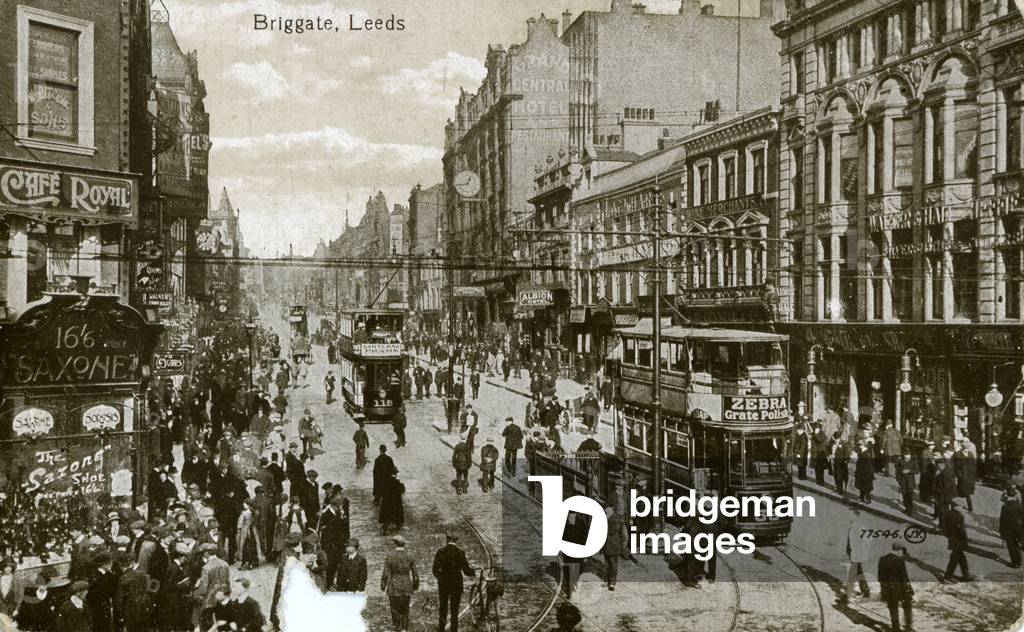 Briggate, Leeds, c.1920 (litho)