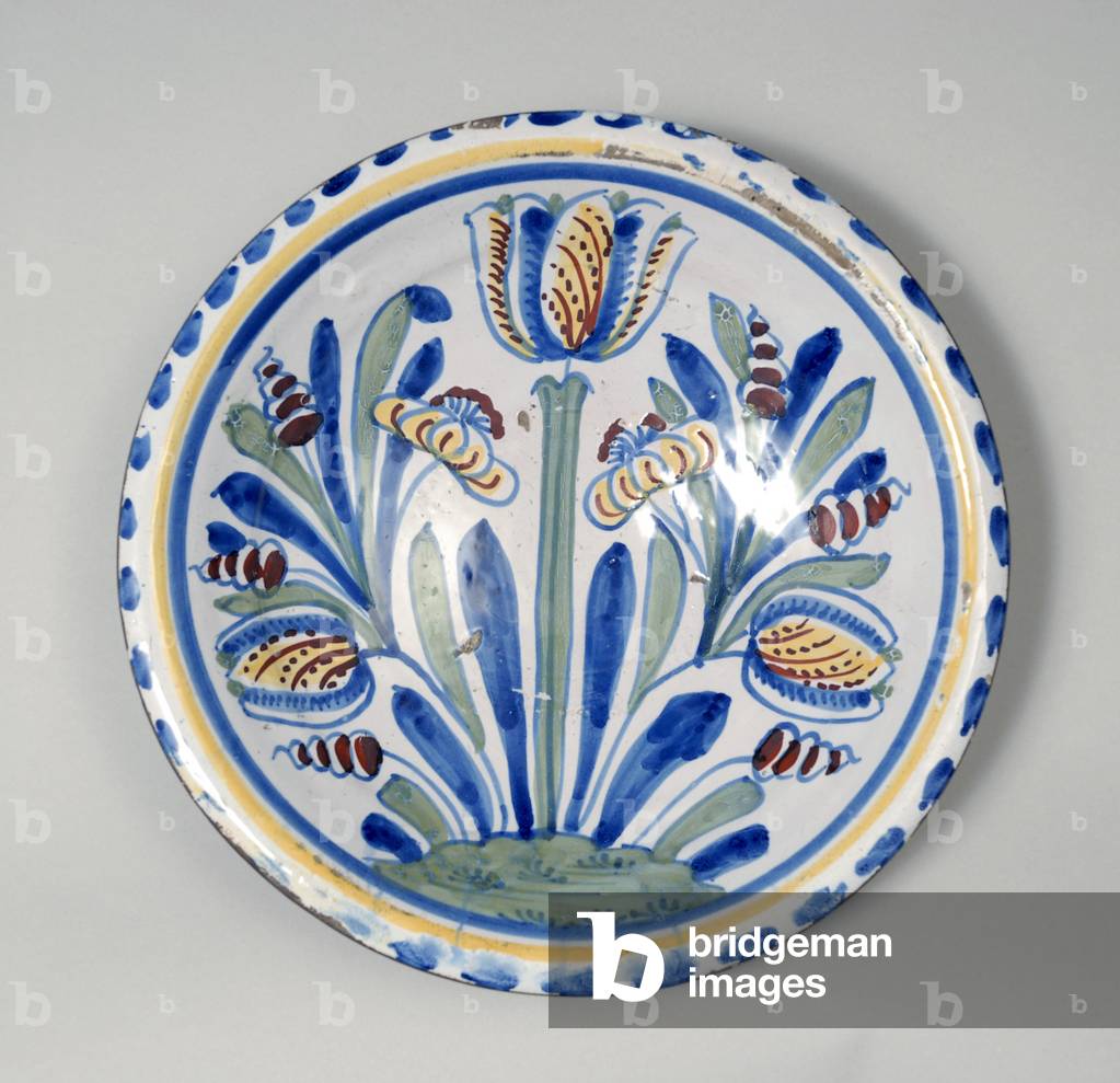 Dish, 1675-1725 (tin-glazed earthenware)