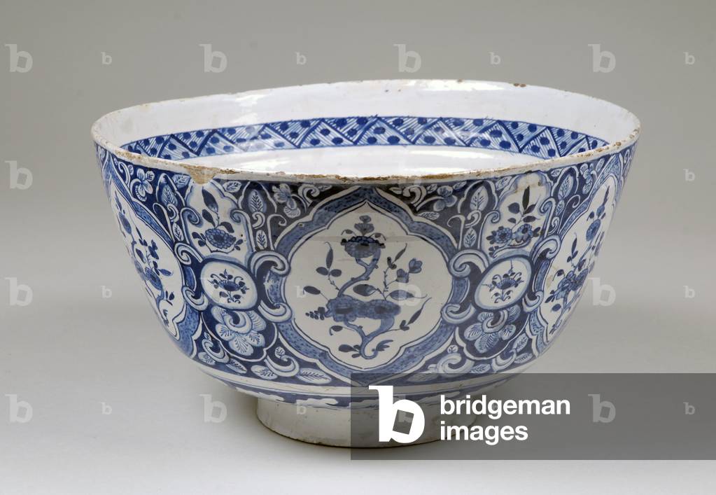 Punch bowl, c.1732 (tin-glazed earthenware)