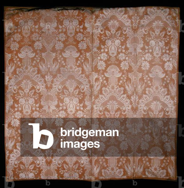 Dress silk, c.1720 (two-coloured damask)