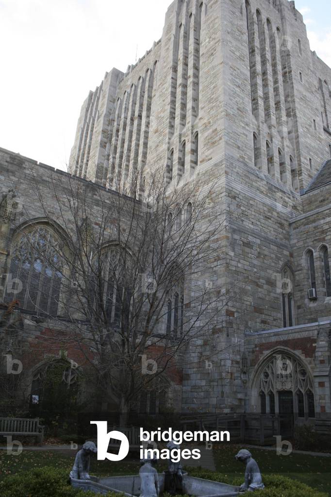 Yale University courtyard.
