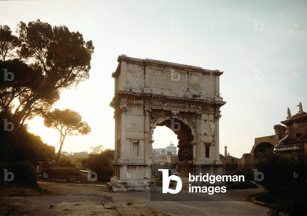 The Arch of Titus, built in 81 (photography)