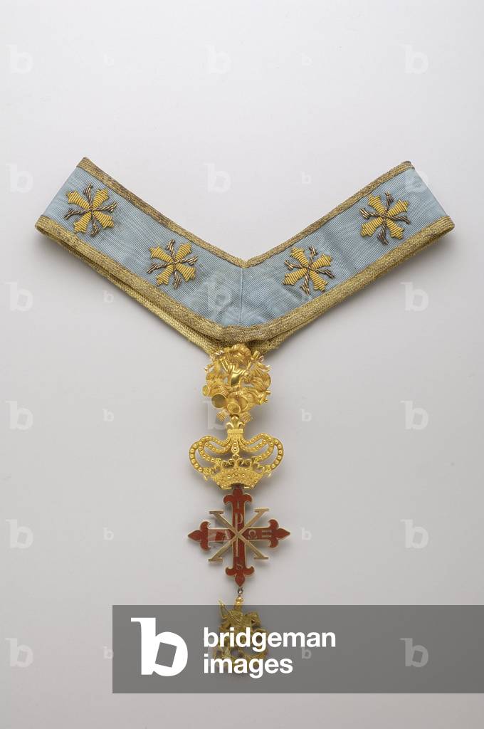 Kingdom of the Two Sicilies - Constantine Order of St. George: badge of bailiff knight grand cross of justice confers to the Marquis Nicolas Sant'Angelo, Secretary of State of Ferdinand II (1810-1859), King of the Two Sicilies (1830-1859) - beginning of the XIX century - Gold and Emals - H: 14,4 cm; w: 4,5 cm; weight: 50 g Private collection