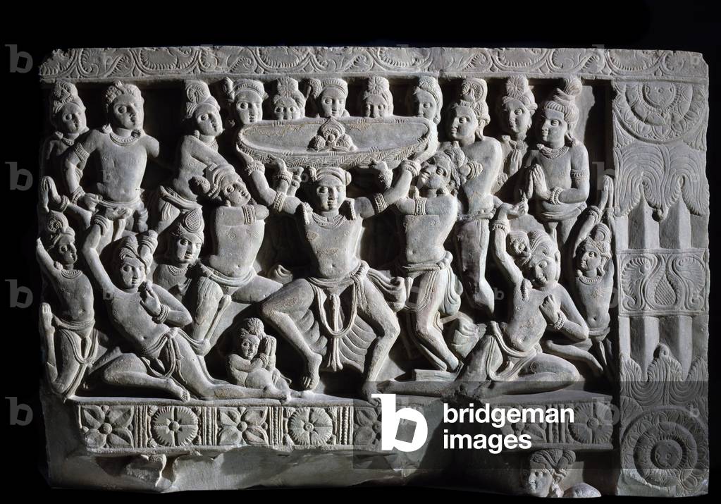 Adoration of the turban  (fragment of relief,  225-325)