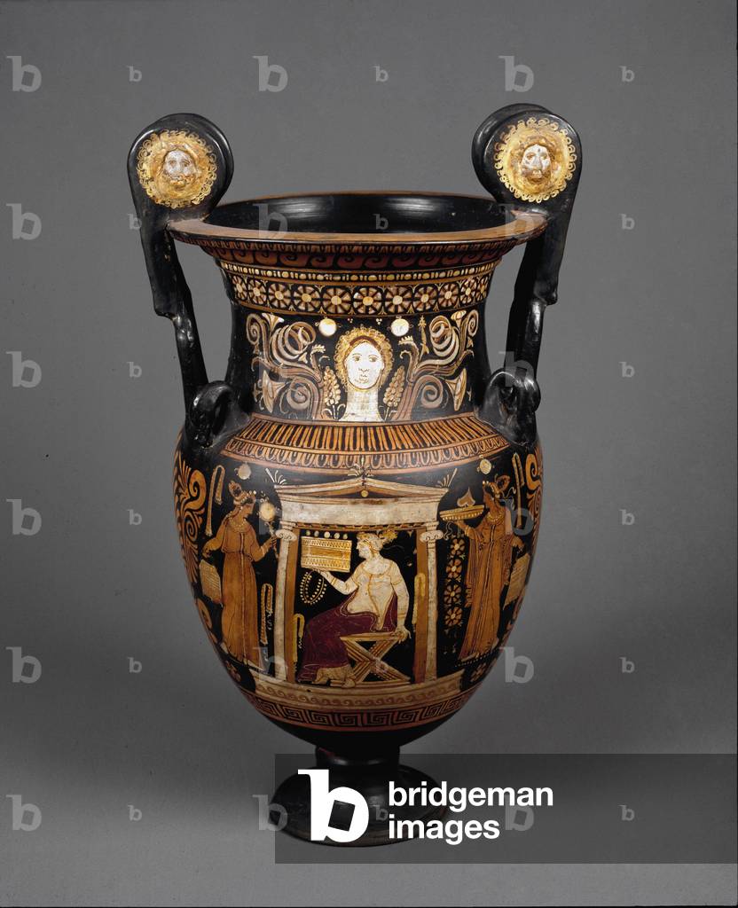 Apulian krater with red figures. 4th century BC (ceramic)