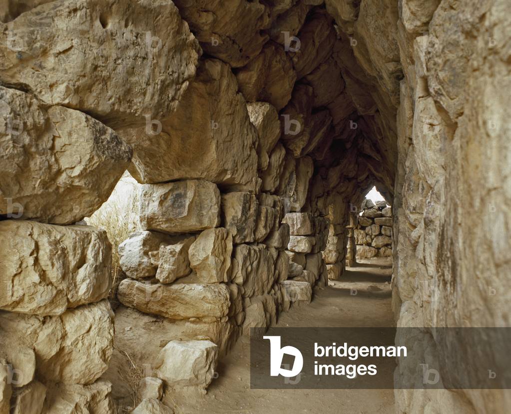 Covered passage of the Mycenian citadel, around 1200 BC (photography)