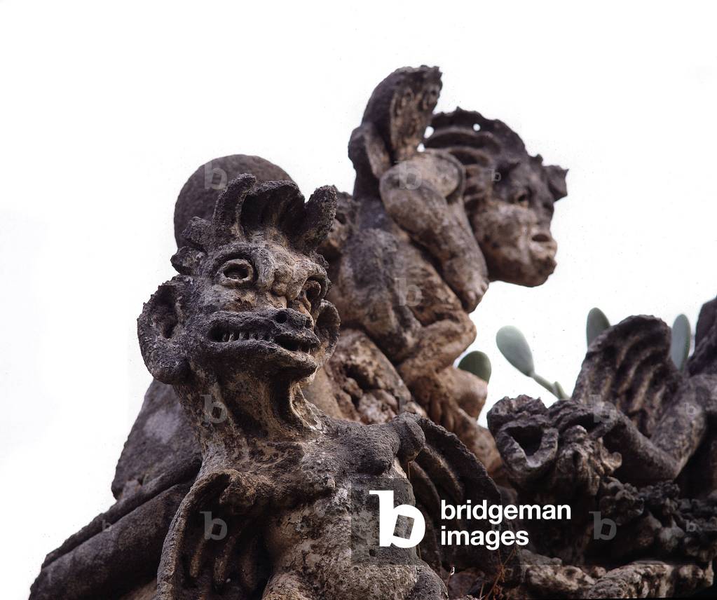 Cycle of Monsters Statue, sculpture, 1715