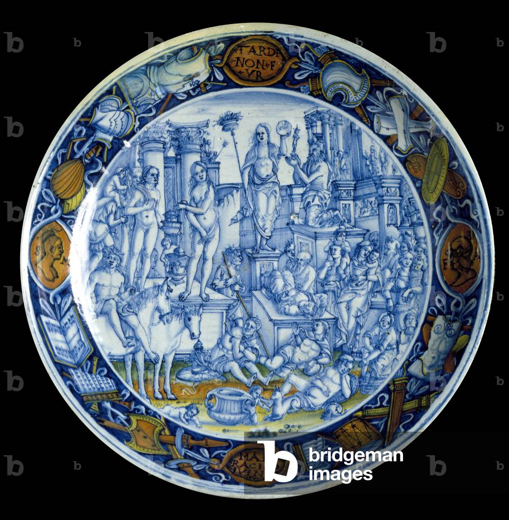 Decoree plate that represents the allegory of Selene, goddess of the moon in Greek mythology. From Faenza, around 150. Florence Musee du Bargello. (Firenze, Museo Nazionale del Bargello)