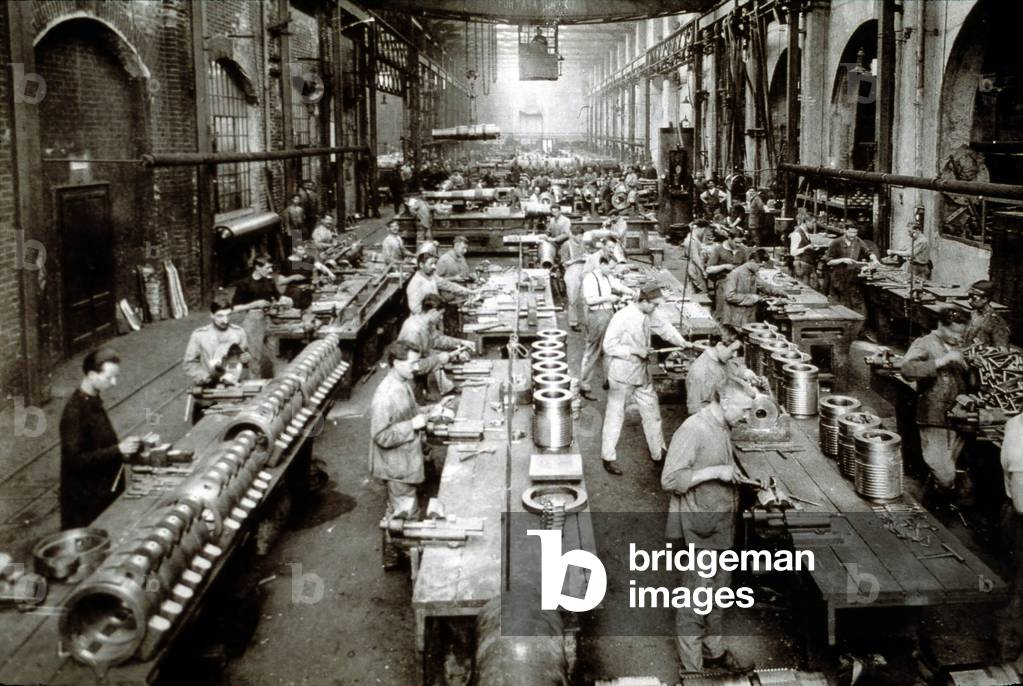 Immagine di Fotografia "Prima guerra mondiale: le «Breda officine»»" 1916 di Italian Photographer