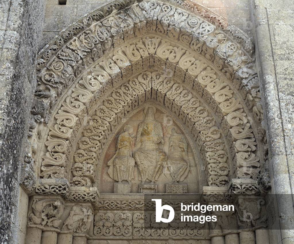 Christ in glory between st Paul and St Peter, false portal (sculpture, 1120-1140)