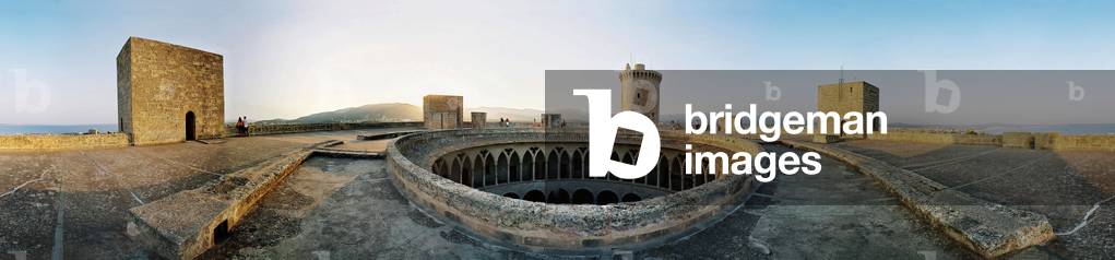Castillo de Bellver, Palma de Mallorca. Panoramic 360 degrees by Leonard de Selva, Spain, 2004.