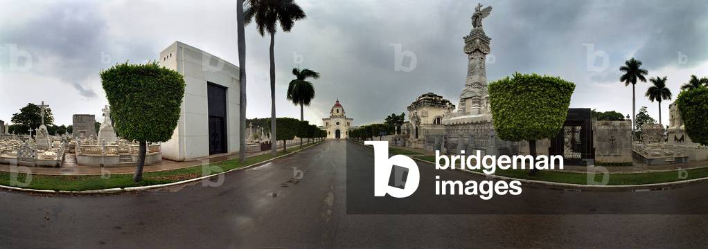 The central allee of the cemetery Christopher Columbus, on the right, the monument to the firefighters (May 1880), Havana. Photograph by Leonard de Selva, Cuba, 2001.