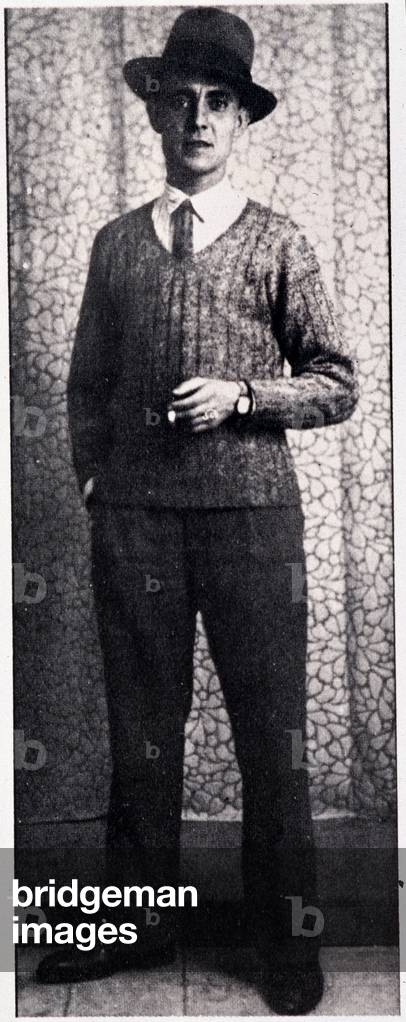 Portrait of J.V. Foix l'any in 1919.