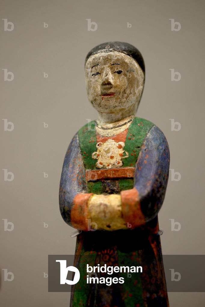 Decorative figure of a grave. Polychrome carved wood, late Joseon (Choson) period, 18th-20th century. National Museum of Korea, Seoul (South Korea).