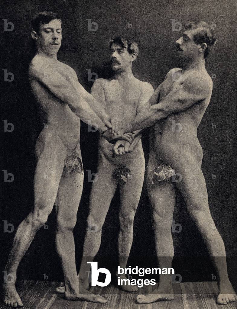 The Oath of the Horaces, pose three naked men taking oath. Photography, late 19th century, Paris. Coll. Selva.