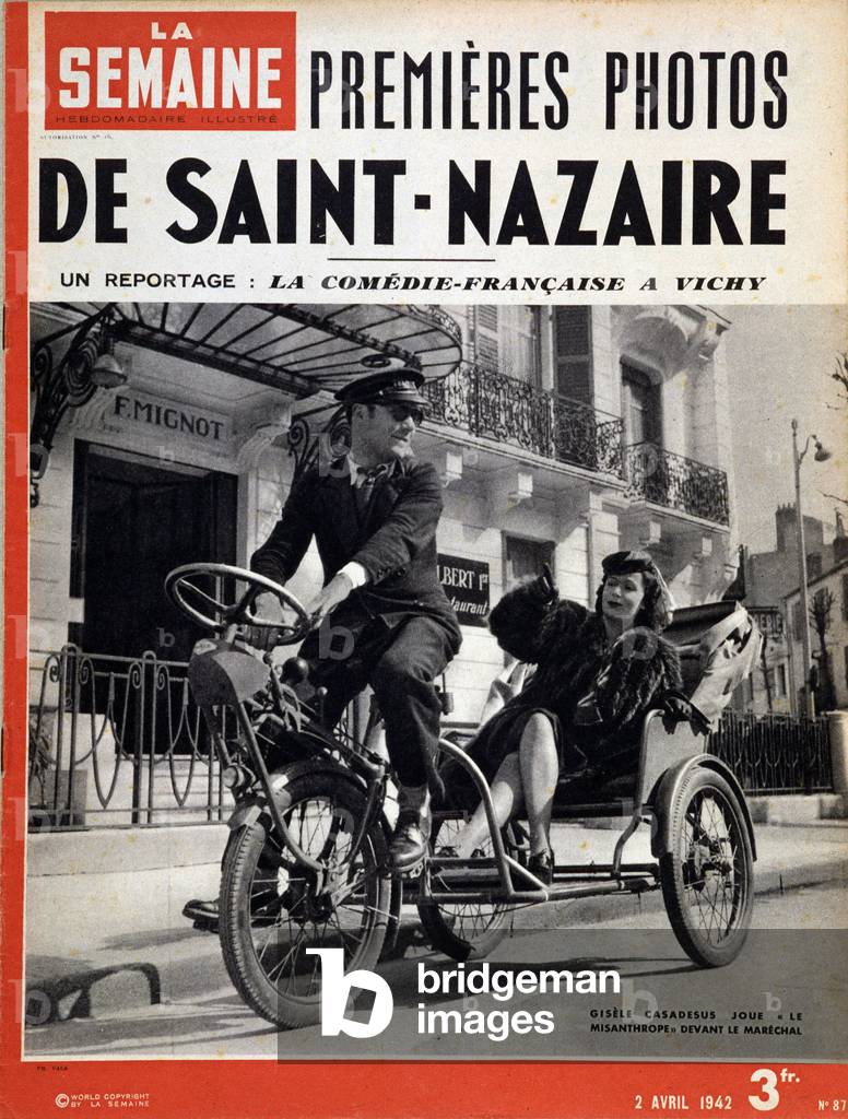 Die Comédie Française in Vichy: Die Schauspielerin Gisèle Casadesus kommt mit dem Fahrradtaxi ins Theater in V