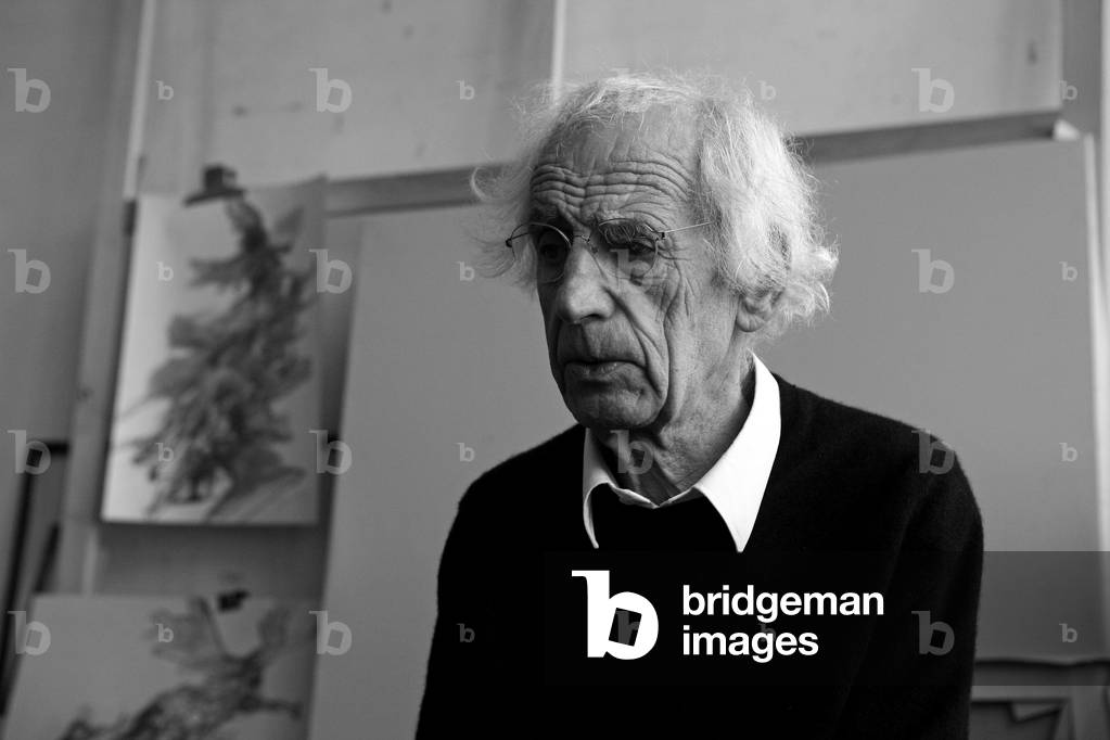 Portrait of Claude Weisbuch, French painter, in his studio in Paris in 2008.