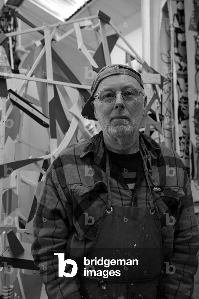 Portrait of Jan Voss, painter, in his Arcueil studio in 2008.