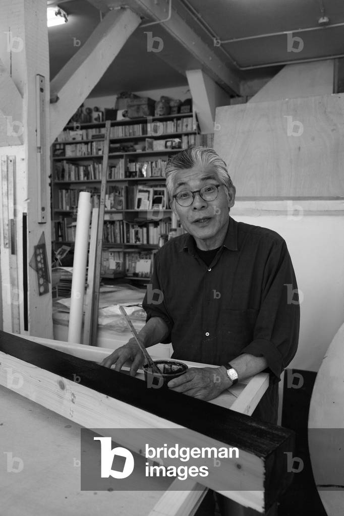 Portrait of Takesada Matsutani, Japanese painter, in his studio in Paris in 2008.