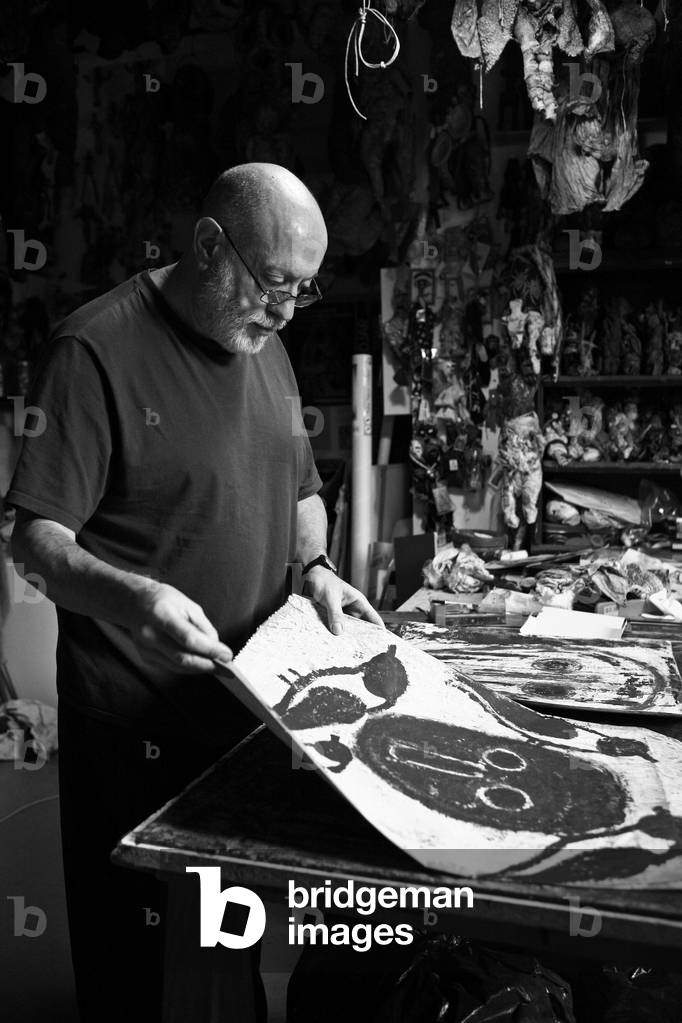 Portrait of Michel Nedjar, painter and sculptor, in his studio in Paris in 2007.