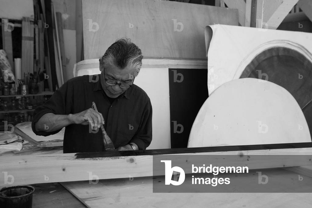 Portrait of Takesada Matsutani, Japanese painter, in his studio in Paris in 2008.